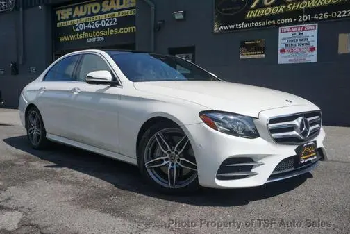 2018 Mercedes-Benz E-Class E 300 RWD photo