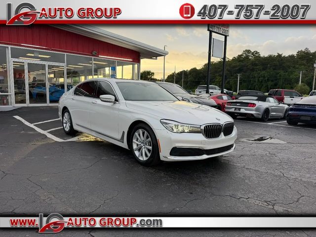 2019 BMW 7 Series 740i RWD photo