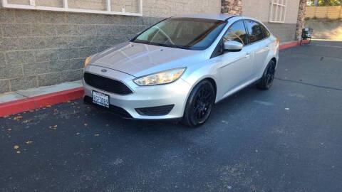 2018 Ford Focus SE FWD photo