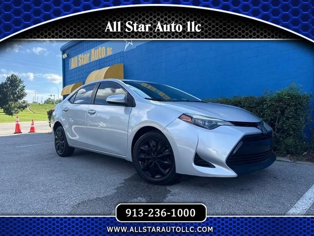 2018 Toyota Corolla LE FWD photo