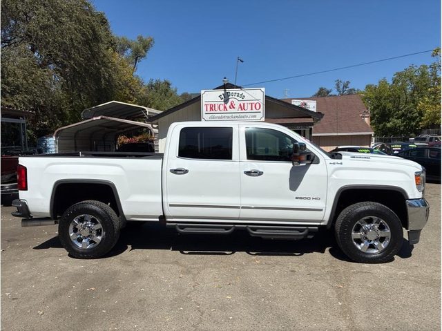 2018 GMC Sierra 2500HD SLT 4WD photo
