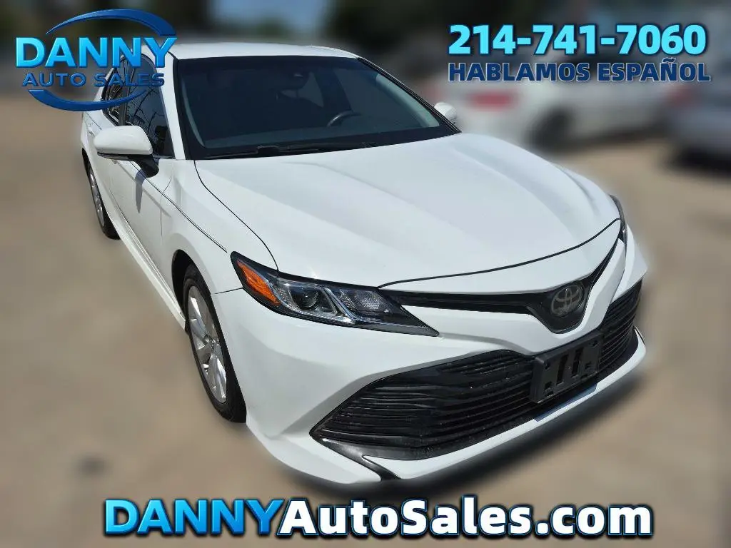 2018 Toyota Camry LE FWD photo