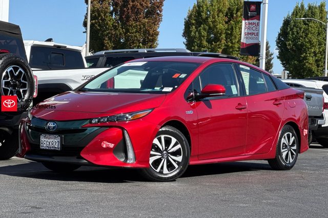 2018 Toyota Prius Prime Plus FWD photo
