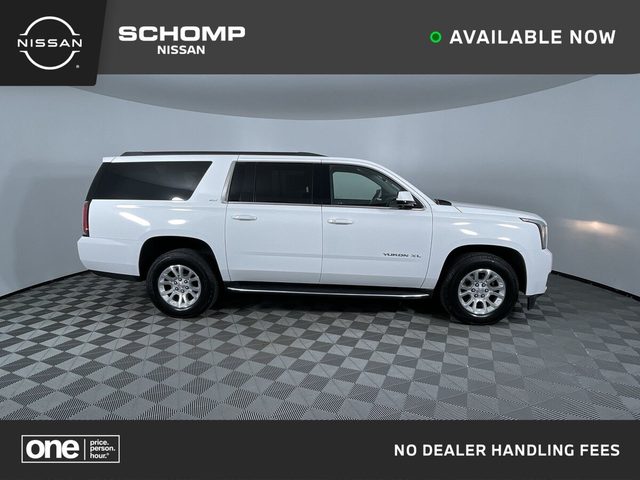 2017 GMC Yukon XL SLT 4WD photo