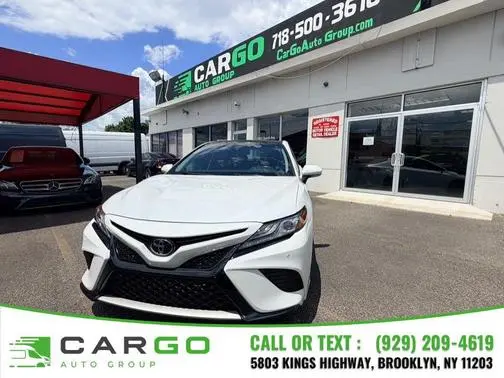 2018 Toyota Camry XSE FWD photo