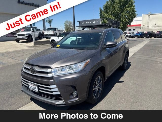 2018 Toyota Highlander XLE FWD photo