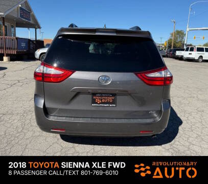 2018 Toyota Sienna XLE FWD photo