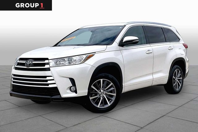 2018 Toyota Highlander XLE FWD photo