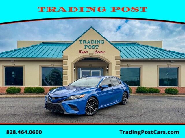 2018 Toyota Camry SE FWD photo