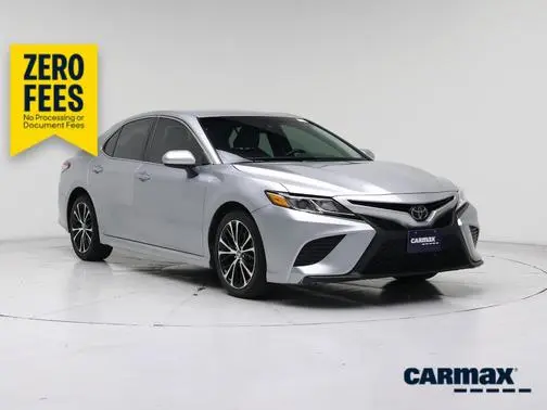 2018 Toyota Camry SE FWD photo