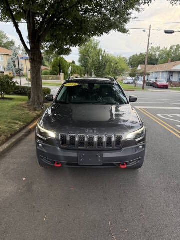 2019 Jeep Cherokee Trailhawk 4WD photo