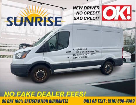 2017 Ford Transit Van RWD photo