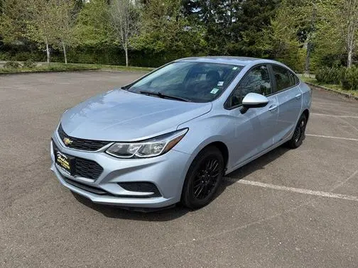 2018 Chevrolet Cruze LS FWD photo