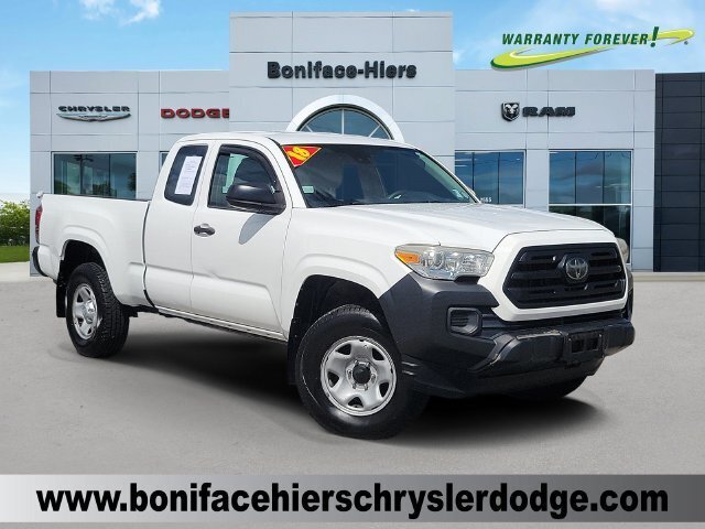 2018 Toyota Tacoma SR 4WD photo
