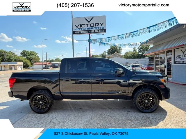 2018 Nissan Titan SL RWD photo