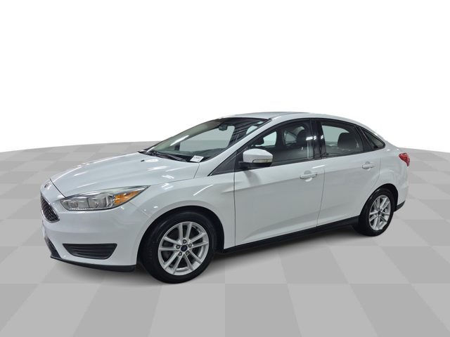2015 Ford Focus SE FWD photo