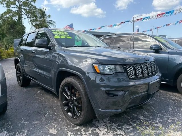 2018 Jeep Grand Cherokee Altitude 4WD photo