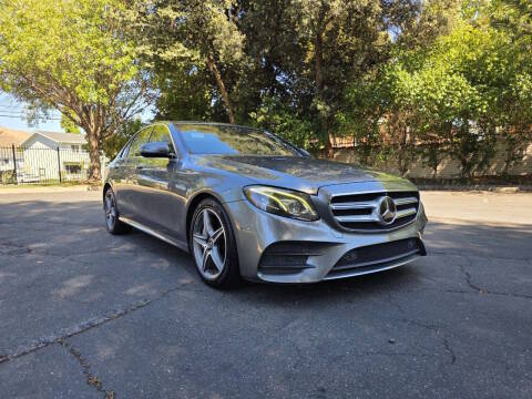 2018 Mercedes-Benz E-Class E 300 RWD photo