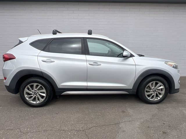 2017 Hyundai Tucson SE FWD photo