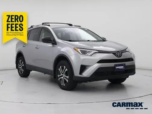 2018 Toyota RAV4 LE AWD photo
