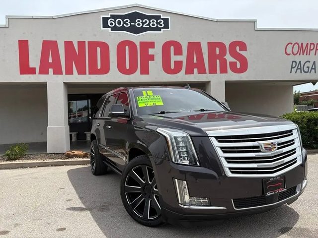 2018 Cadillac Escalade Platinum 4WD photo