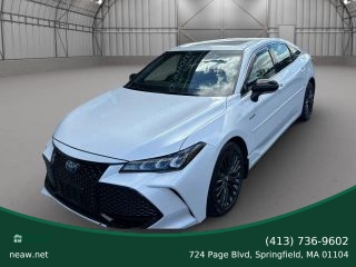 2019 Toyota Avalon Hybrid XSE FWD photo