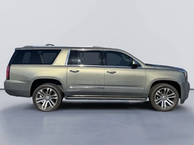 2018 GMC Yukon XL Denali 4WD photo