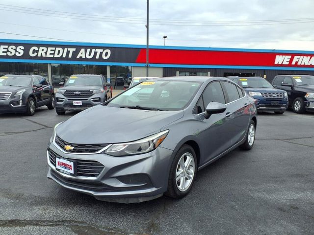 2018 Chevrolet Cruze LT FWD photo