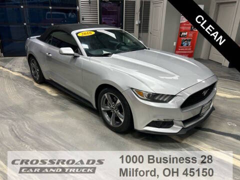 2016 Ford Mustang V6 RWD photo