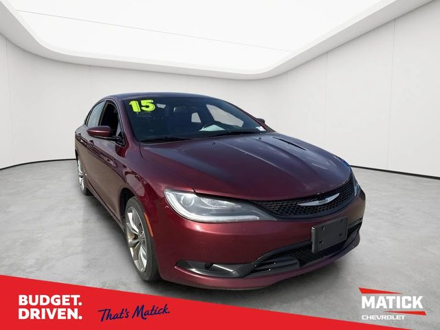 2015 Chrysler 200 S FWD photo