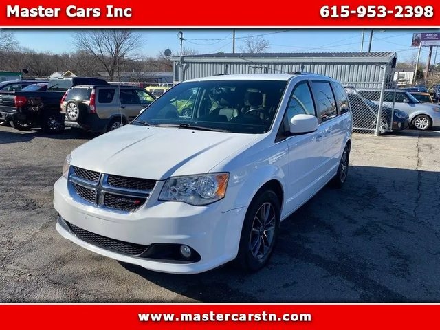 2017 Dodge Grand Caravan SXT FWD photo