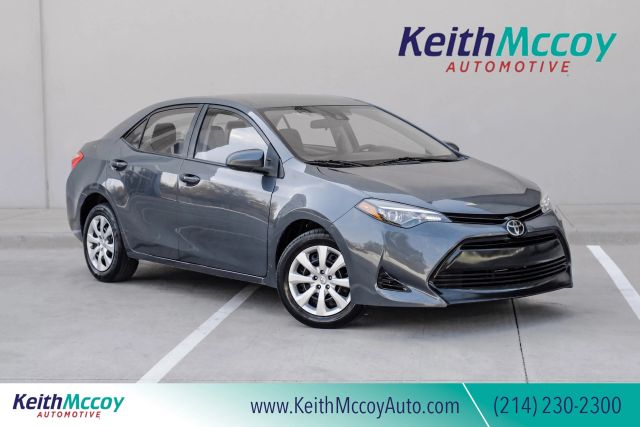 2018 Toyota Corolla LE FWD photo