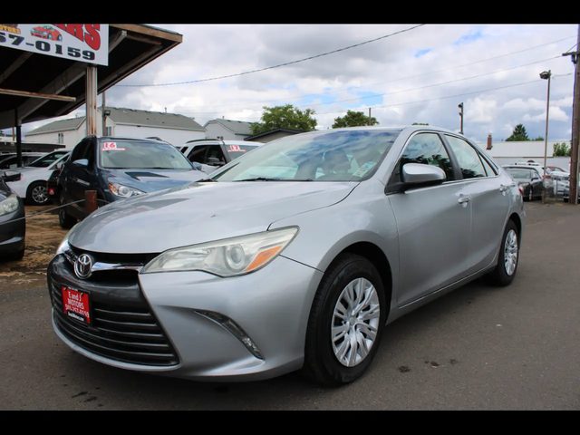 2015 Toyota Camry LE FWD photo