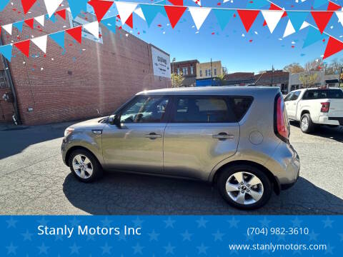 2018 Kia Soul Base FWD photo