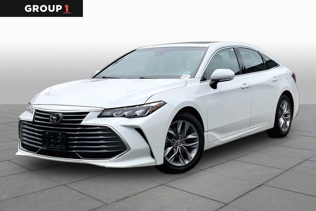 2019 Toyota Avalon XLE FWD photo