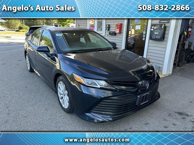 2018 Toyota Camry LE FWD photo