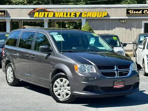 2018 Dodge Grand Caravan SE FWD photo