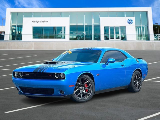 2018 Dodge Challenger R/T Plus Shaker RWD photo