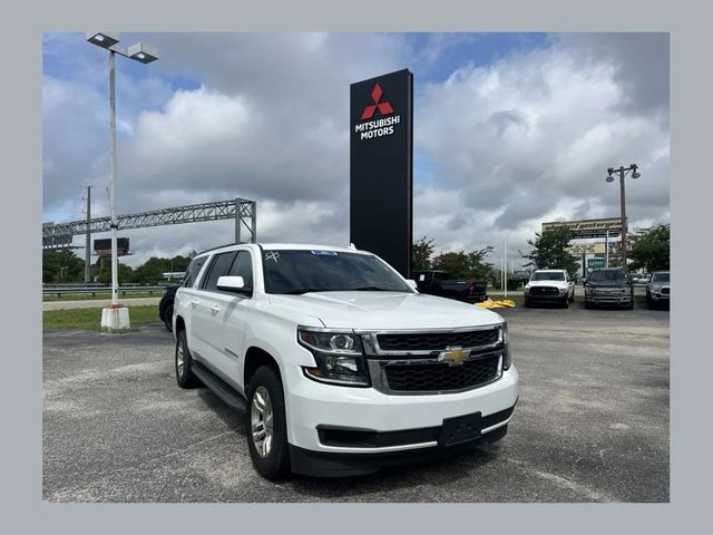 2018 Chevrolet Suburban LT RWD photo