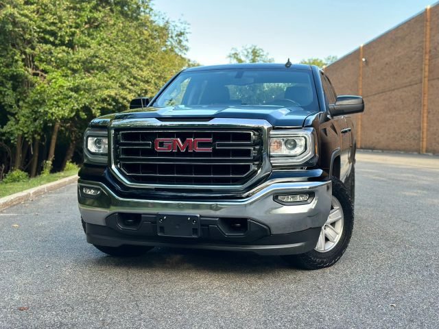 2018 GMC Sierra 1500 SLE 4WD photo