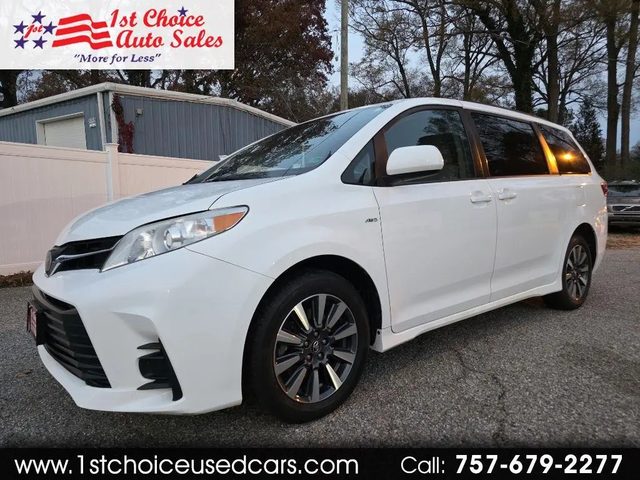 2018 Toyota Sienna LE AWD photo