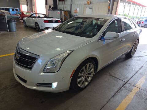 2017 Cadillac XTS Luxury FWD photo