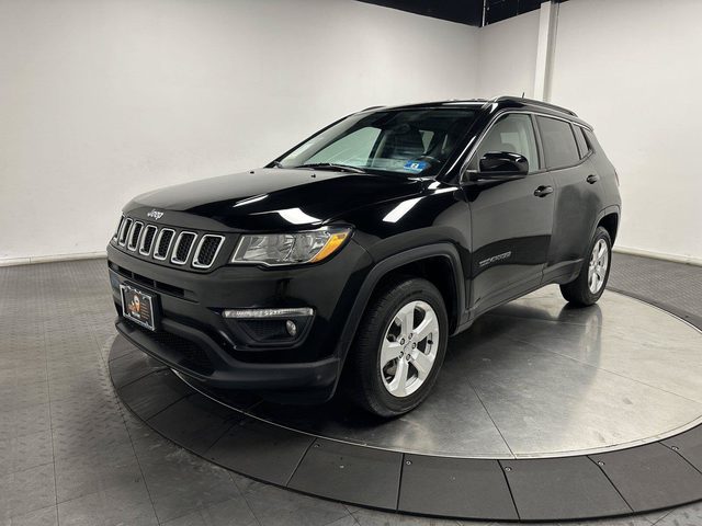 2018 Jeep Compass Latitude 4WD photo