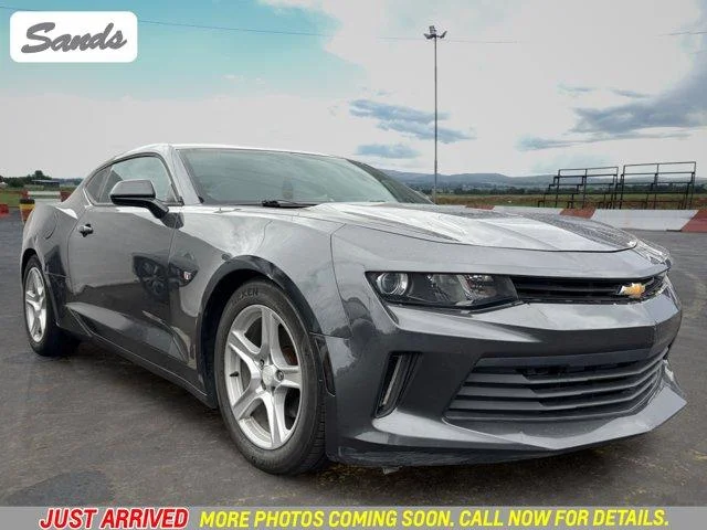2018 Chevrolet Camaro 1LT RWD photo