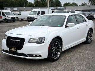 2016 Chrysler 300 300S RWD photo