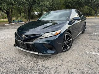 2018 Toyota Camry XSE V6 FWD photo