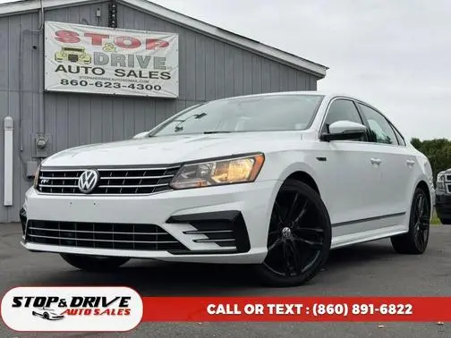 2017 Volkswagen Passat R-Line w/Comfort Pkg FWD photo