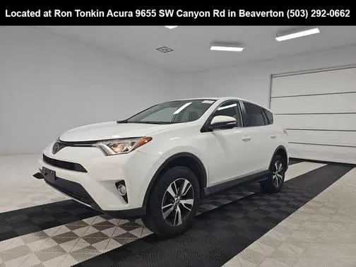 2018 Toyota RAV4 XLE FWD photo