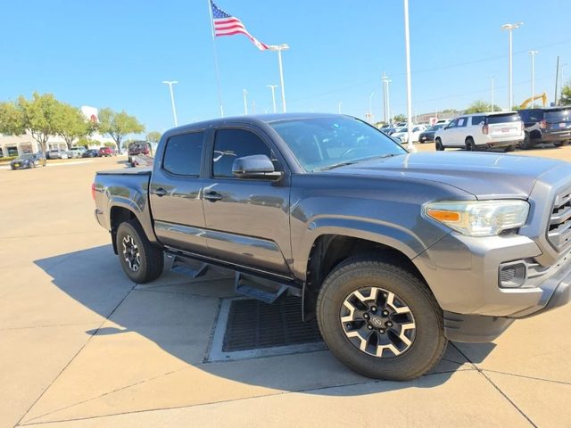 2018 Toyota Tacoma SR RWD photo