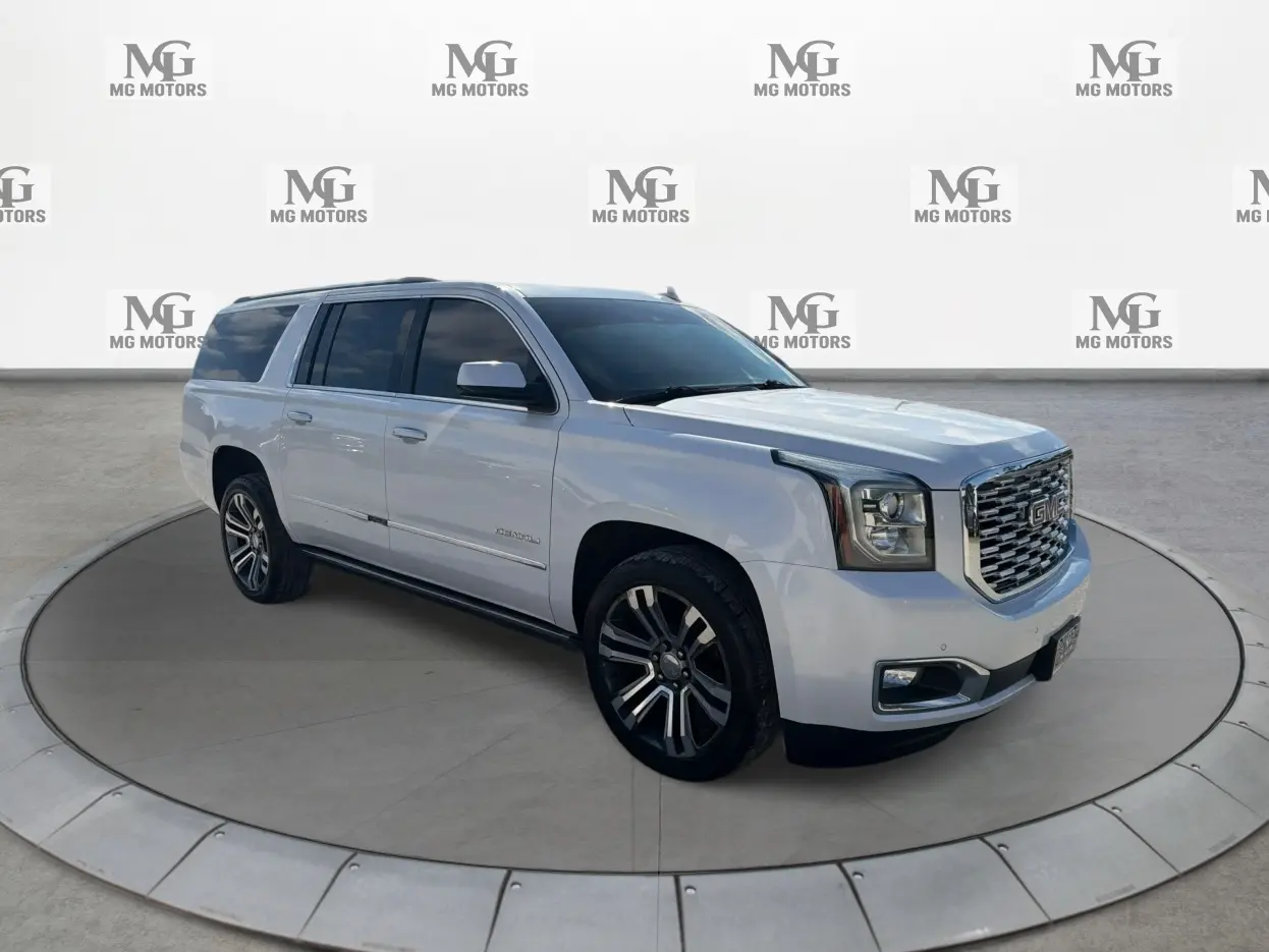 2018 GMC Yukon XL Denali RWD photo